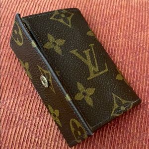Louis Vuitton 6 Key Holder